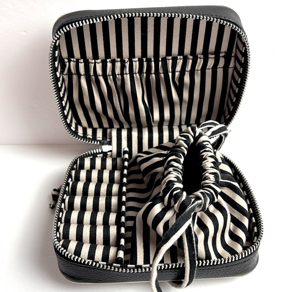 Brighton black and white heart print Leather Jewelry Box - Picture 2 of 11